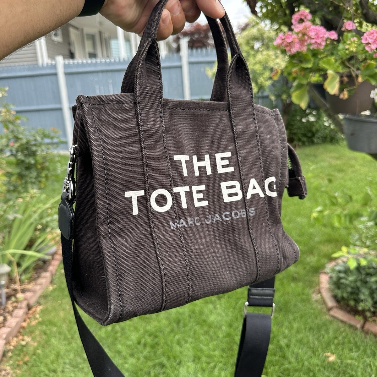 MARC JACOBS / 底スレ有/THE MINI TRAVELER TOTE BAG/トートバッグ/M0016493 001// s-l1200.jpg