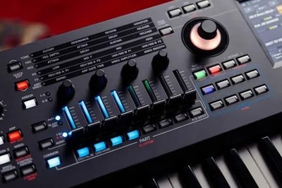 Yamaha MODX7 76-Key Semi Weighted Keyboard Synthesizer - Black for