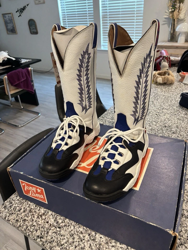Vintage Brand New NOS Teny Lama Boots Size 9.5 D Men's White Black and Blue Rare - Image 2 of 4