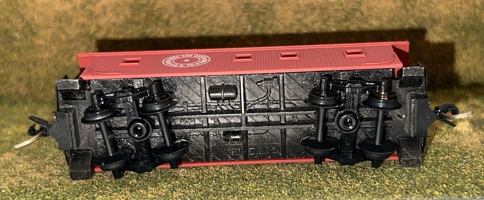 Lot of 6 N Scale Caboose train cars Petaluma Santa Rosa CA,Western Pacific U.P. - Image 4 of 4