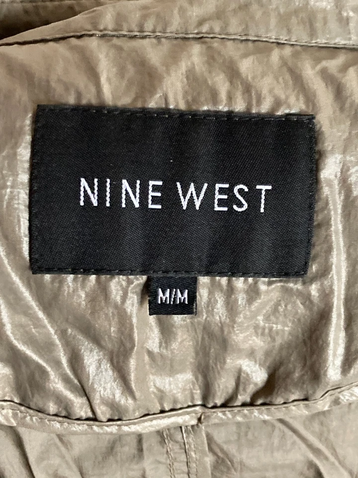 Nine West Damas Talla M Impermeable Trench Ligero con Cinturón Taupe Bolsillos en Rebanadas Foto 3 de 4