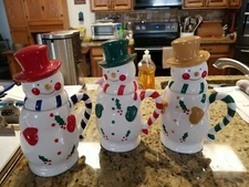 Temptations Snowman Mug Set-3 Mugs w/Lids Holiday Christmas Hot Cocoa Tea Coffee