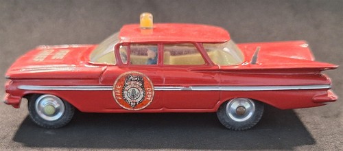 Vintage Corgi 439 Chevrolet Impala Fire Chief Car w/ Original Box - Picture 3 of 9