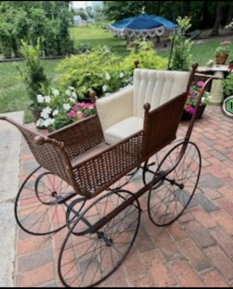 Antique wicker baby clearance carriage with parasol
