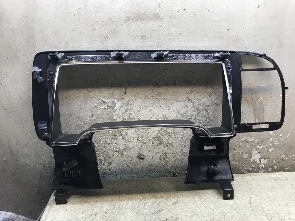 07 08 09 10 11 12 13 14 Lincoln Navigator Speedometer Dash Trim Bezel Surround - Image 2 of 2