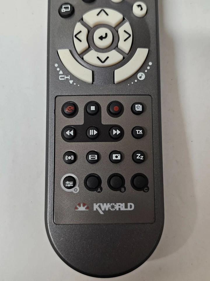 NEW GENUINE ORIGINAL KWORLD PCTV CARD REMOTE CONTROL for DVBT210SE - Image 3 of 4