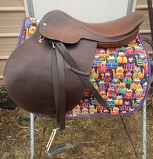 Used 17" M tree Crosby Prix des Nations spring seat CC English saddle w/fittings