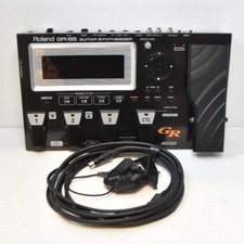 Roland GR-55GK Guitar Synthesizer with GK-3 Pickup & GKC-5 Cable