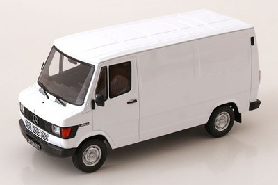 1:18 KK-Scale Mercedes 208 D transporter 1988 white