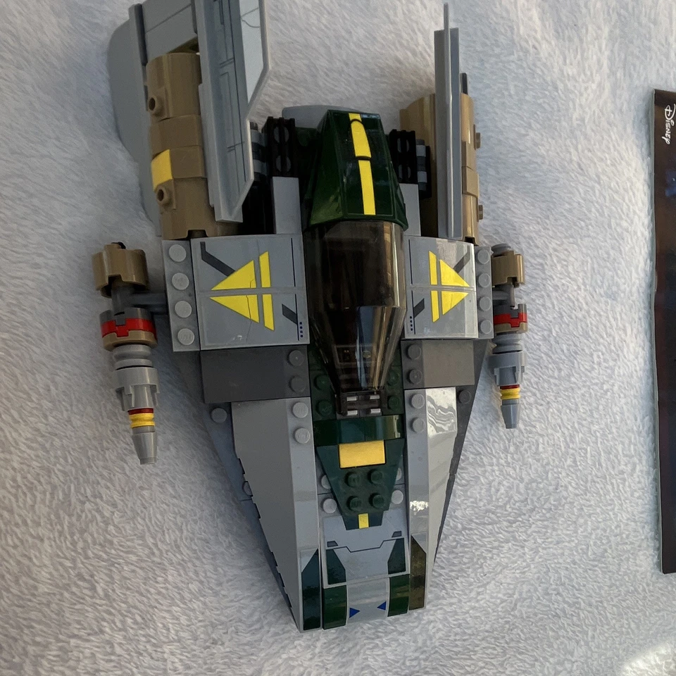 LEGO Star Wars 75150 Vader's TIE Advanced vs. A-Wing Starfighter, photo 3 sur 4