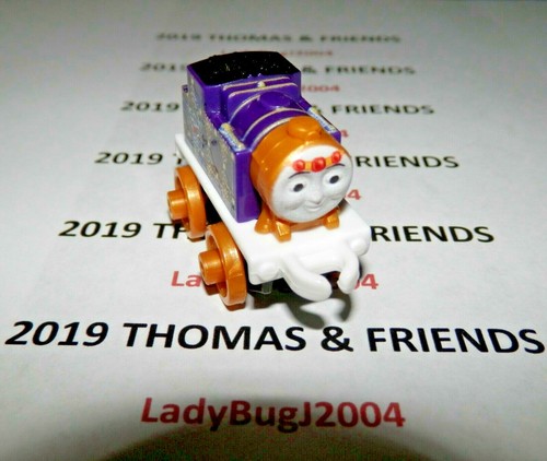 Thomas And Friends Minis 2019/2 QUEEN BELLE #383 - MEDIEVAL - NEW - SHIPS FREE - Picture 6 of 7