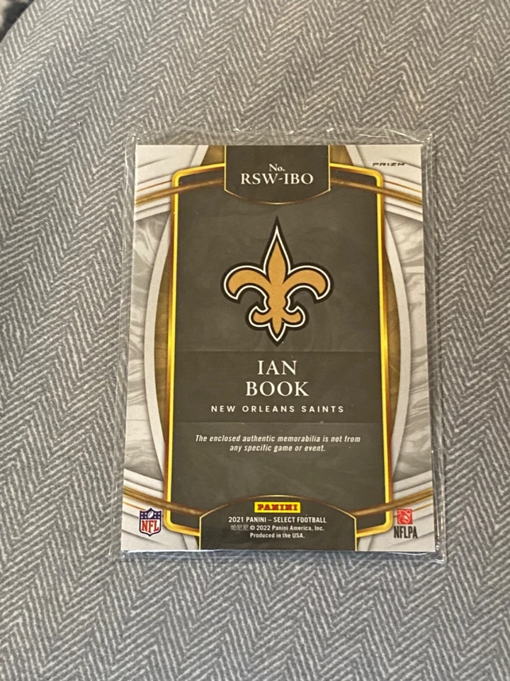 2021 Panini Select Football Ian Book RC Rookie Swatches #RSW-IBO - Image 2 of 3