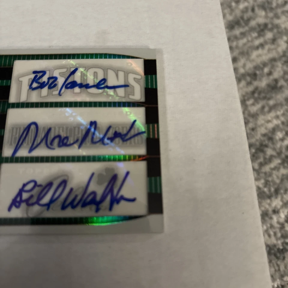 2006-07 Triple Thread Relic Combos Emerald WALTON, MALONE, LANIER AUTOGRAPHS /18 - Image 3 of 4