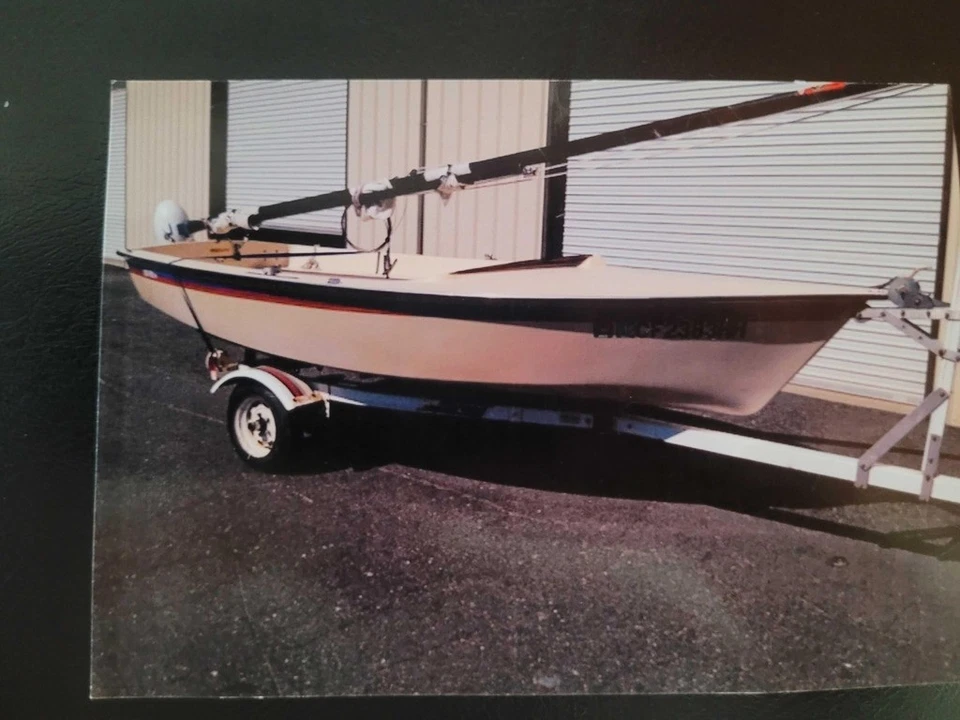 1984 Hobie 14’ Holder Fiberglass Freshwater Sailboat & Trailer - Image 2 of 4