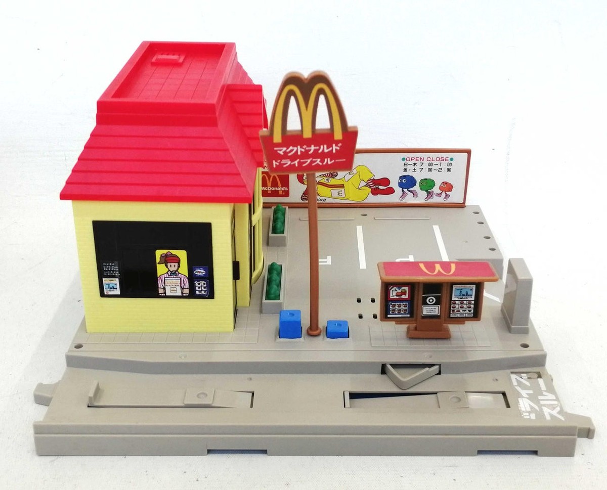 Tomy Mcdonald'S Drive-Thru B/O Tomica City Drive Set Minicar