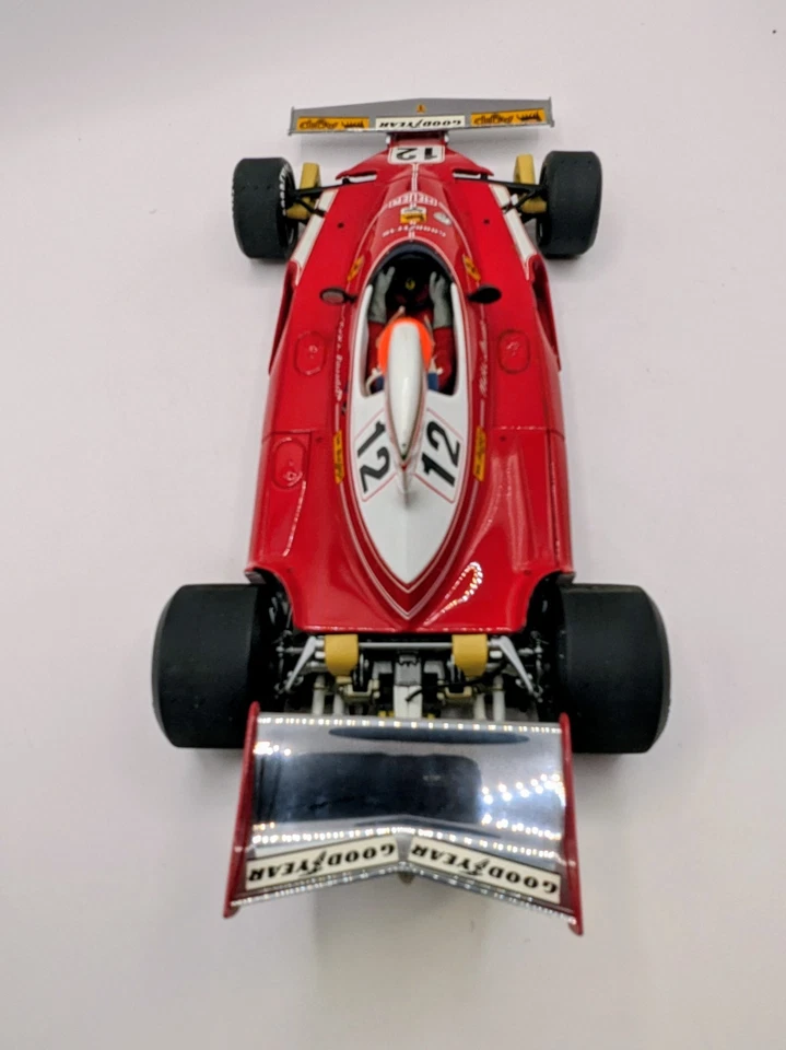 1:18 Exoto F1 Ferrari 312 Niki Lauda #12 ( paar kleine Ausgaben ) - Bild 4 von 4