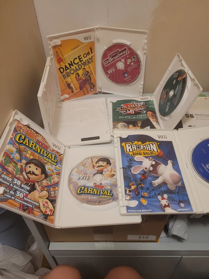 Lot of 5 Nintendo Wii Video Games + Case - All Tested READ - Image 2 of 2