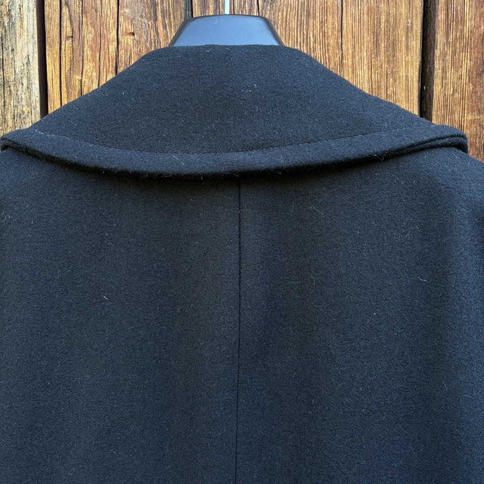 Vintage Navy Pea Coat 100% Black Melton Wool-In Perfect Condition Size 46R - Image 4 of 4
