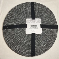 MADISON STUDIO PLACEMATS (4) ROUND BLACK WHITE 15 IN 100% COTTON  NIP