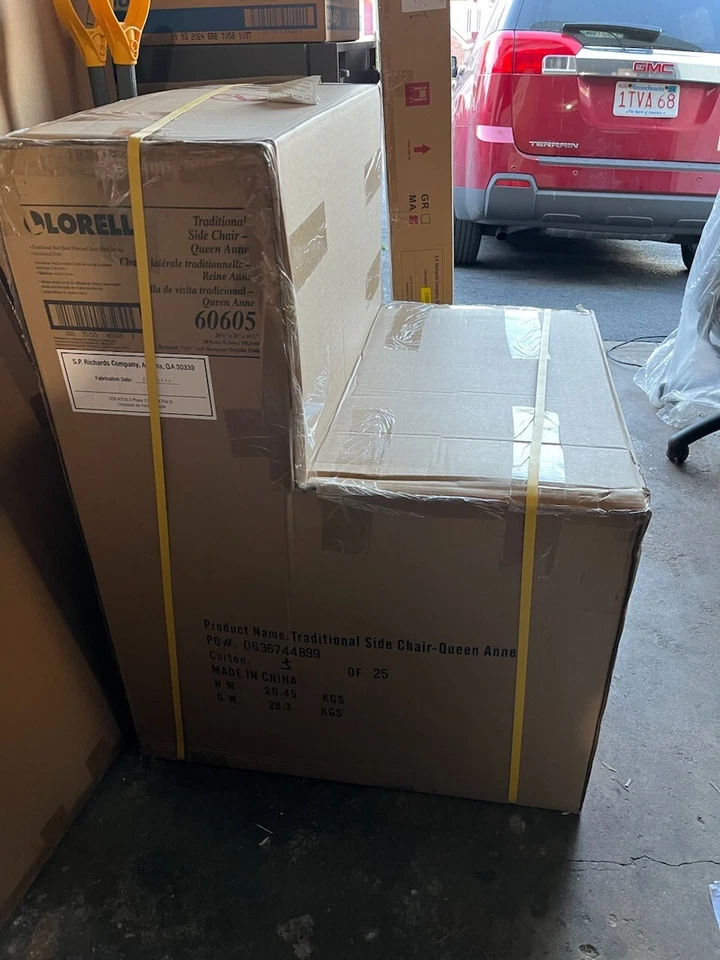 传统风格翼背椅,安妮女王,Caresoft 乙烯基塑料,勃艮第,黄铜 — 第 4/4 张图片