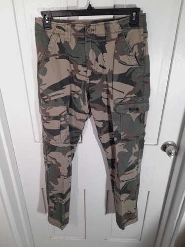 Wrangler Five Star Flex Relaxed Fit Men's Green Camo Cargo Pants Size 30x30