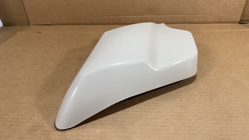 Harley Davidson OEM Touring LEFT Side Cover White 2009-2021 66250-09 - Picture 8 of 19