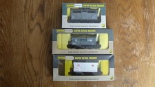 WRENN OO W4630A, W4652A, W5019, W5029, W5049, W5058, G.W Wagons. Mint in boxes.