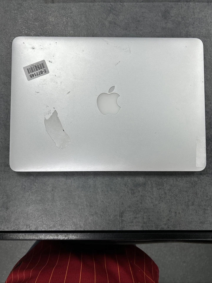 Apple MacBook Pro Retina 13" Early 2015 8GB i5-5257U CPU 2.70GHz 256GB Silver - Image 4 of 4