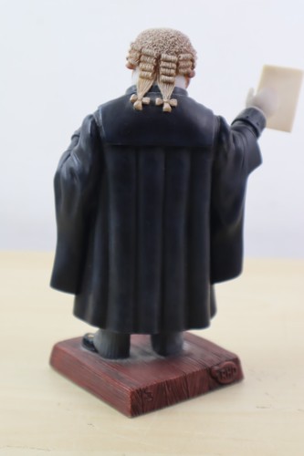 Robert Harrop Doggie People DP194 English Bull Terrier Barrister EX - Picture 3 of 8