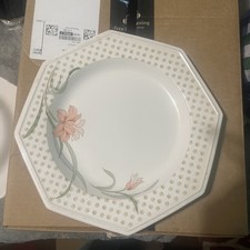 American Gardens Pink Lady 4 Plates