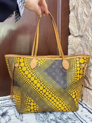 Louis Vuitton LV x Yayoi Kusama Neverfull MM Polka Dot Monogram Tote Bag