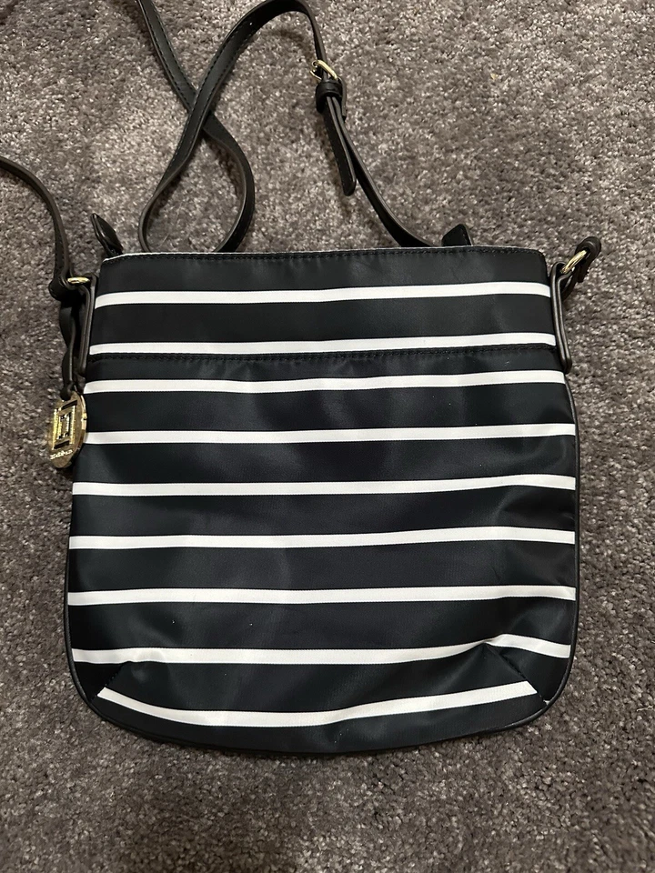 Liz Claiborne White And Black Stripe Crossbody Purse 10 Inches - Image 2 of 4