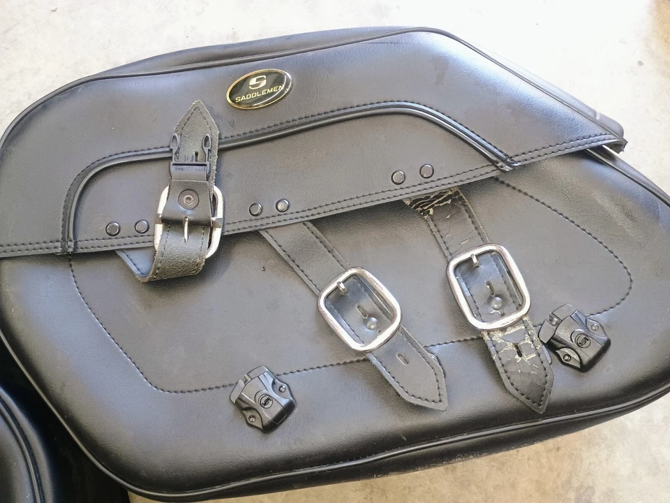 Alforjes de liberação rápida de montagem rígida Saddlemen 3501-0521 - Imagem 2 de 4