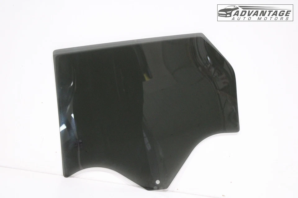 Chevrolet Blazer 2019-2025 panel de puerta lateral trasera derecha ventana vidrio OEM Foto 2 de 4