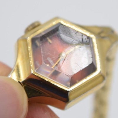 VTG Seiko Women's Gold Tone Hexagon Red Burgundy Dial Manual Wind