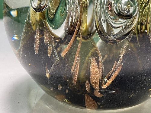 LARGE MURANO STYLE BROWN & COPPER WISPS & BUBBLES TEARDROP ART GLASS PAPERWEIGHT - Picture 10 of 11