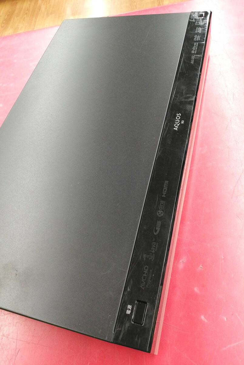 Sharp AQUOS BD-W580 Blu-Ray Recorder 500GB Used w Sharp AQUOS BD-W580 Blu-Ray Recorder 500GB Used w