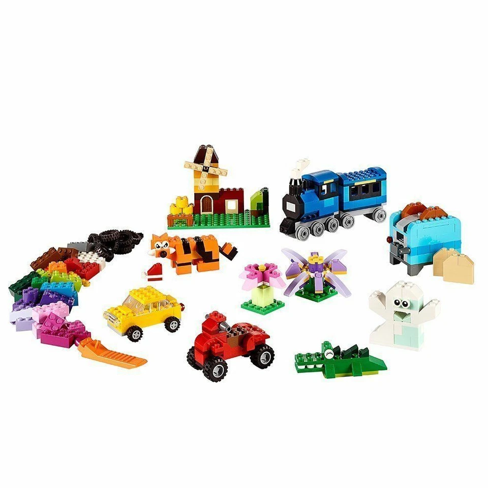 LEGO Classic Medium Creative Brick Box 10696 Building Toy Set Featuring Storage - Image 3 of 4