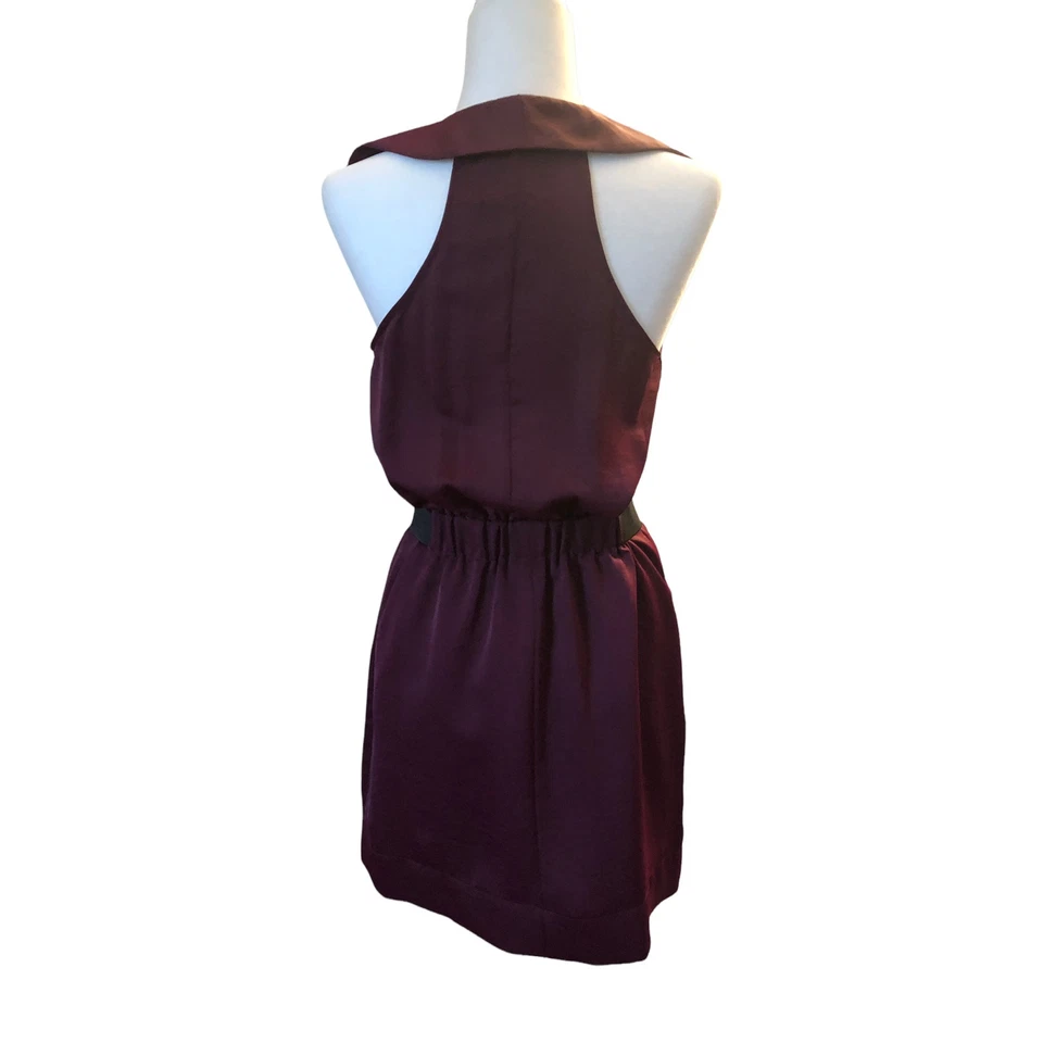 Vestido de Cóctel Rachel Roy con Volantes Ciruela Púrpura Espalda Corredora Halter 6 Foto 3 de 4