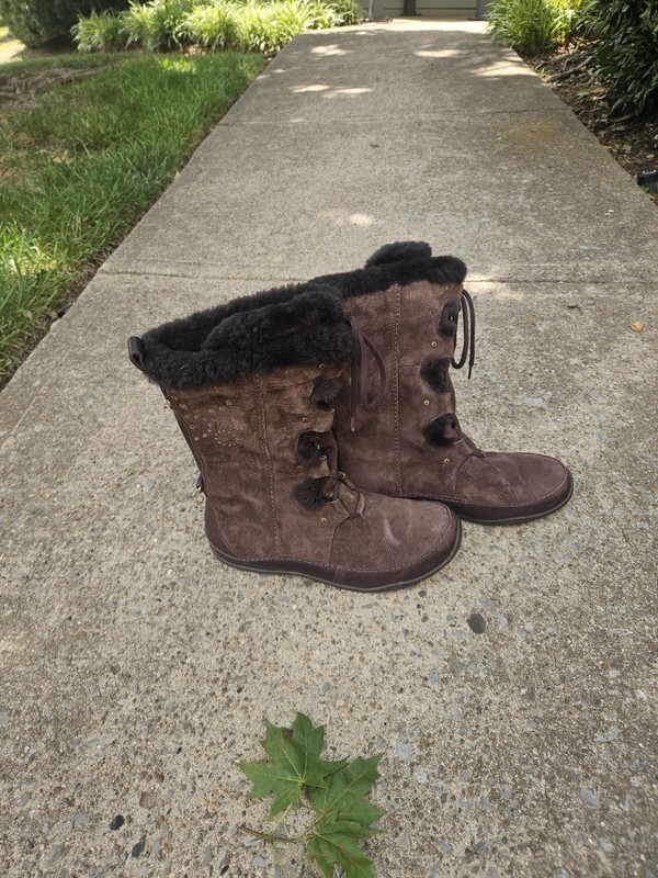 The North Face womens brown Ieather/suede boots sz 10