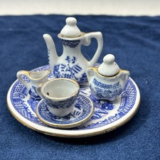 Blue Willow Miniature Porcelain Gold Rimmed Doll Tea Set Playset 8 Piece