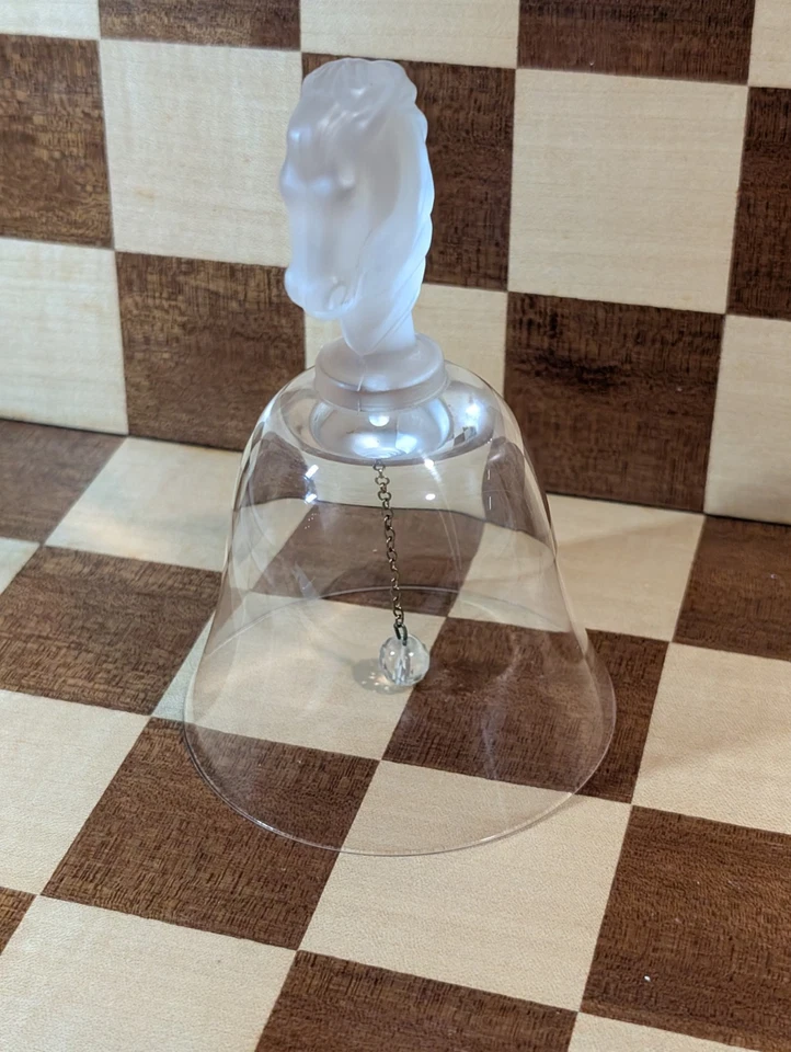 Ancien cloche de table en cristal avec poignée tête de cheval - Photo 2/4