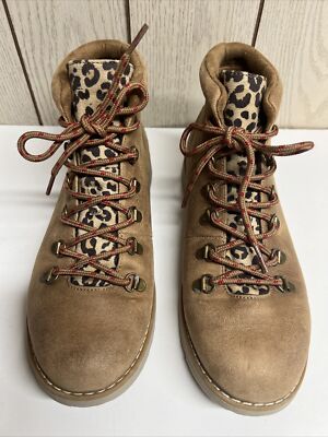 Bobs from Skechers Women's Alpine MT Gato Ankle Boots Size Leopard  Tongue