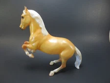 Breyer 2022 Web Special Lipizzan Johann Glossy Palomino