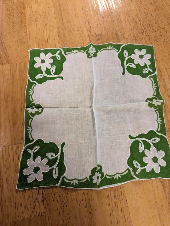 Love of 4 复古 Hankies Greens 童话日手帕 50 年代花朵 — 第 3/4 张图片