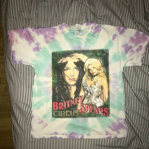 VTG Rare Britney Spears Tour T Shirt Sz Medium Tie Dye Fruit Vintage vintage concert t-shirt, vintage, size M, single stitch, B+ condition