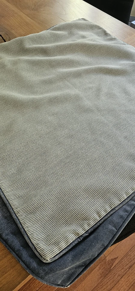 Par de almohadas de 30 pulgadas de mezclilla a rayas finas Ralph Lauren de colección Foto 4 de 4