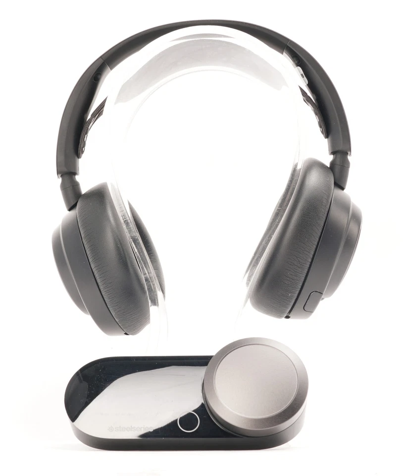 SteelSeries Arctis Nova Pro Gaming Headset for Xbox PC PS4 and PS5 - Image 4 of 4