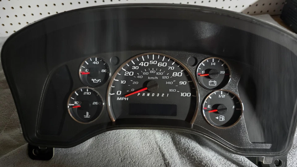 Chevy Express GMC Savana Gauge Cluster 2008-2010 Foto 2 de 4