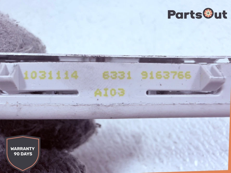 2011-2016 BMW 550I XDRIVE - Vaidade dianteira/luz espelhada 9163766 - Imagem 3 de 3